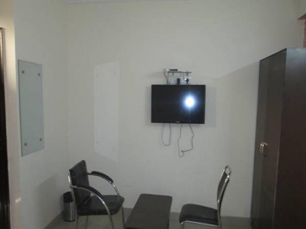 Charanpahari Hotel New Delhi Kamer foto